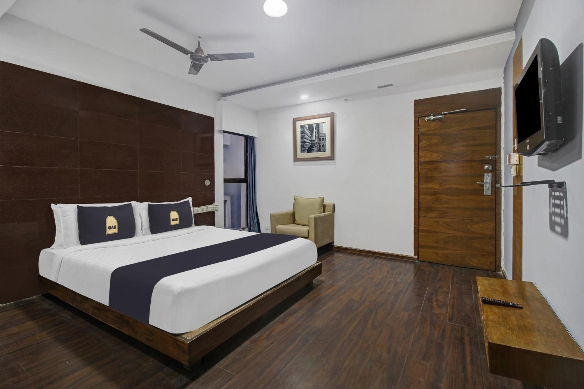 Townhouse Oak The Margi Hotel Near Yosufguda Metro Station Hyderabad Exteriör bild