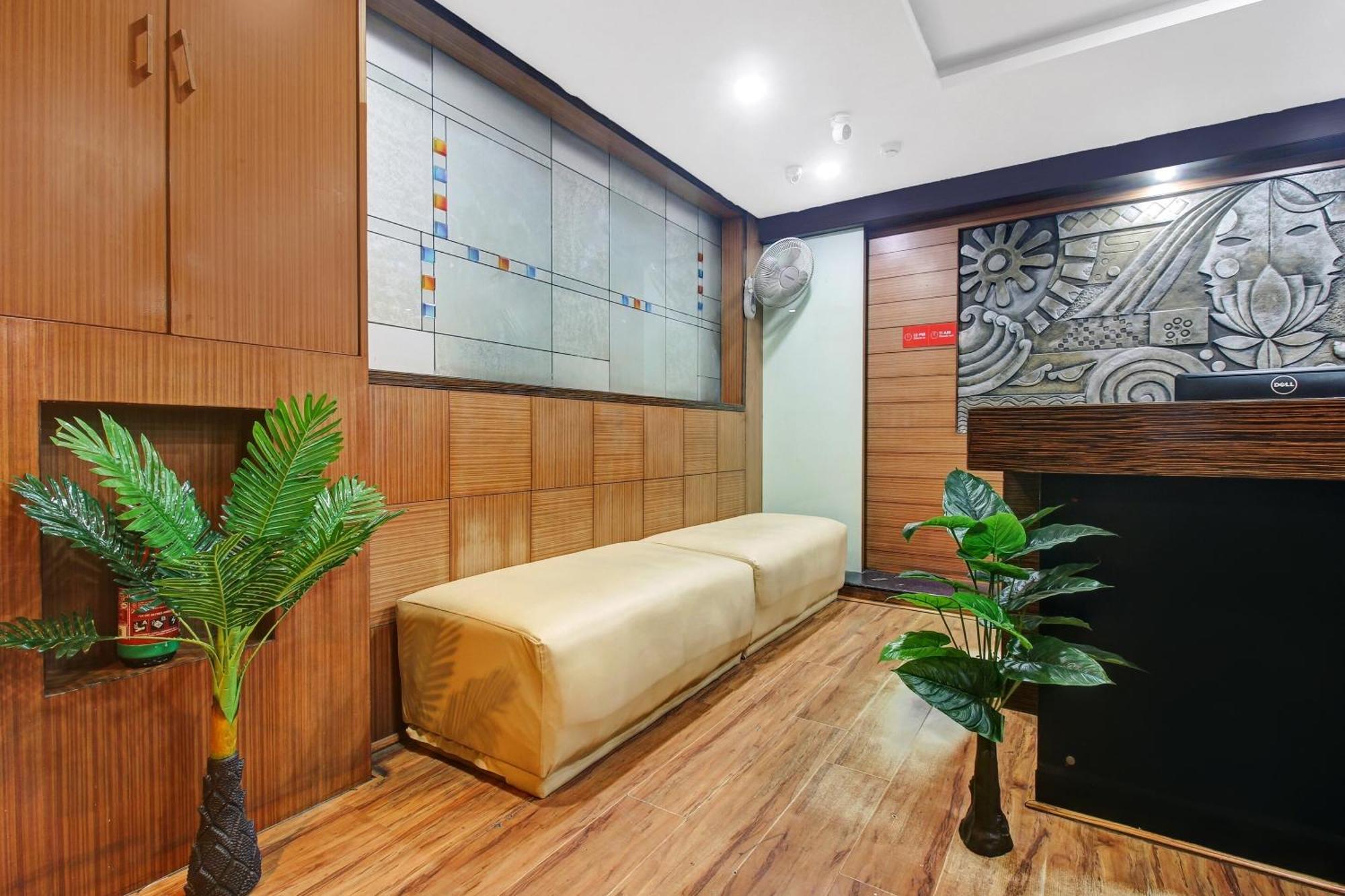 Townhouse Oak The Margi Hotel Near Yosufguda Metro Station Hyderabad Exteriör bild