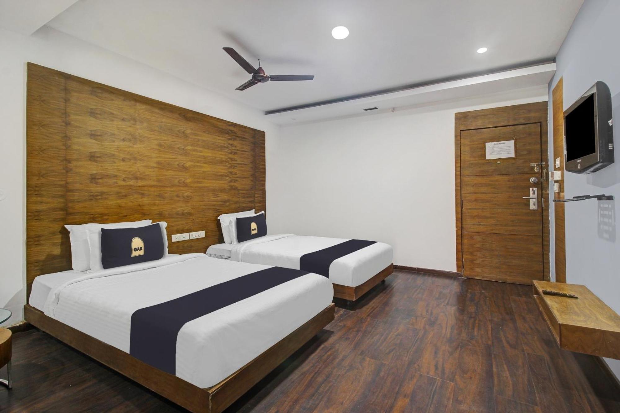 Townhouse Oak The Margi Hotel Near Yosufguda Metro Station Hyderabad Exteriör bild