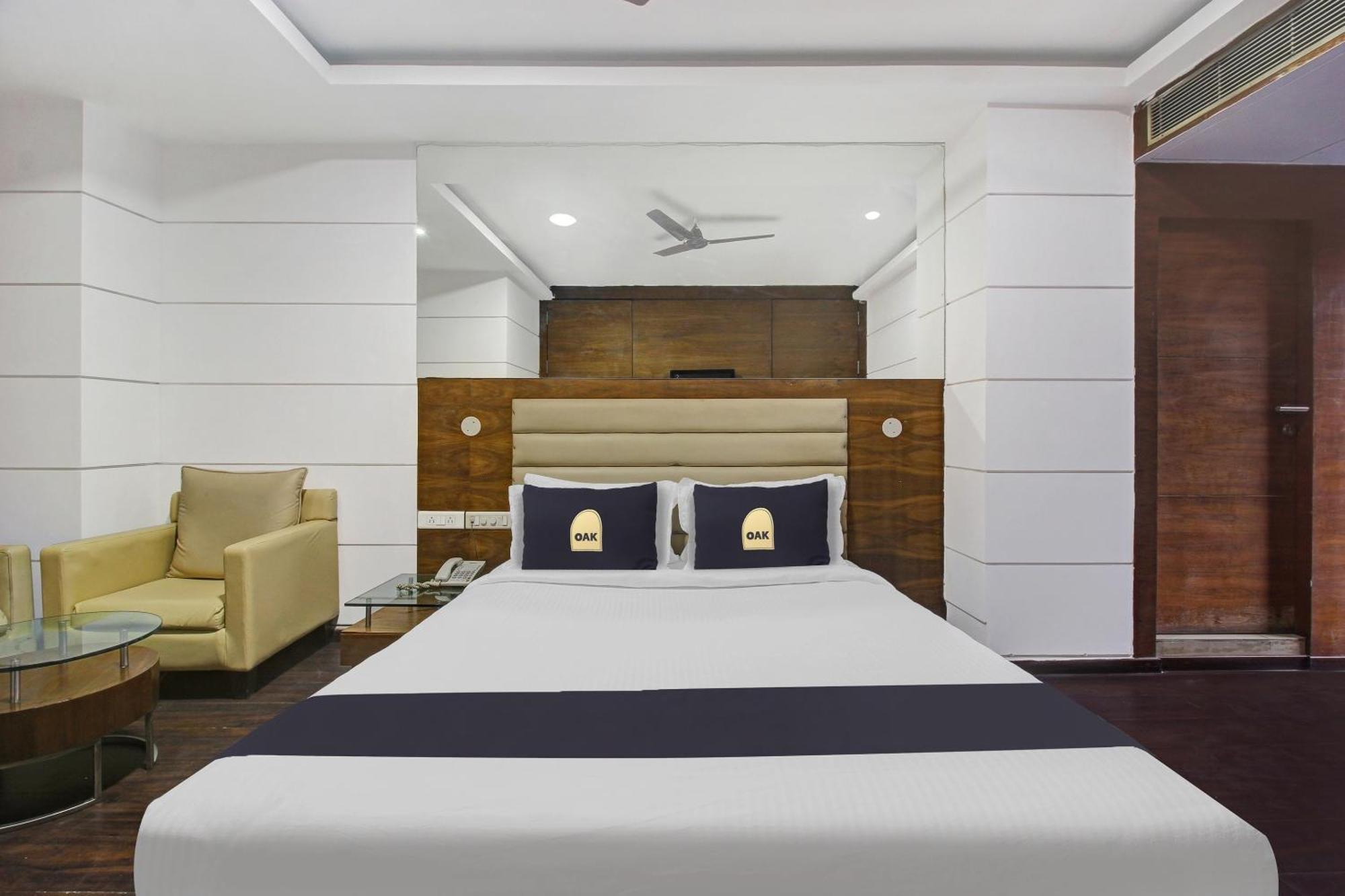 Townhouse Oak The Margi Hotel Near Yosufguda Metro Station Hyderabad Exteriör bild