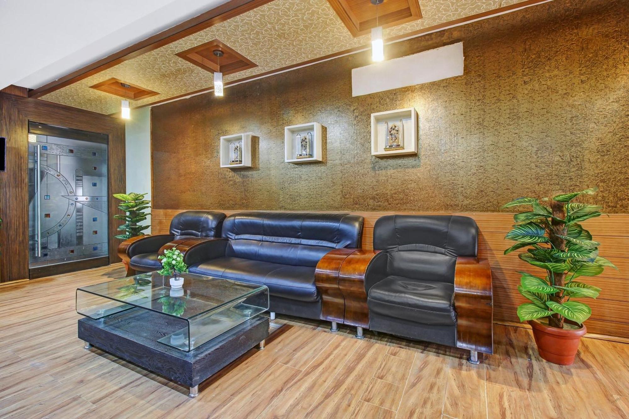 Townhouse Oak The Margi Hotel Near Yosufguda Metro Station Hyderabad Exteriör bild
